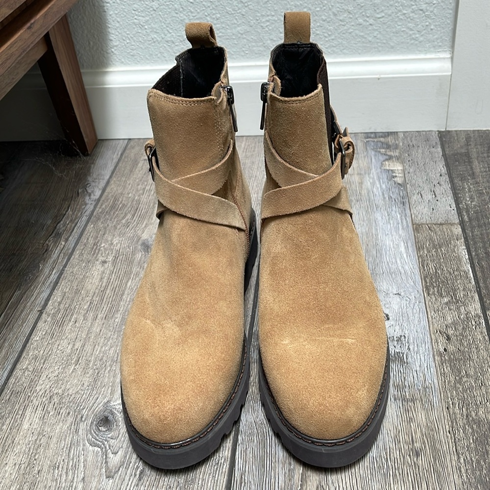 Women Donald Pliner Suede Booties Boots Shoes New Without Tag Size 8 Tan Color